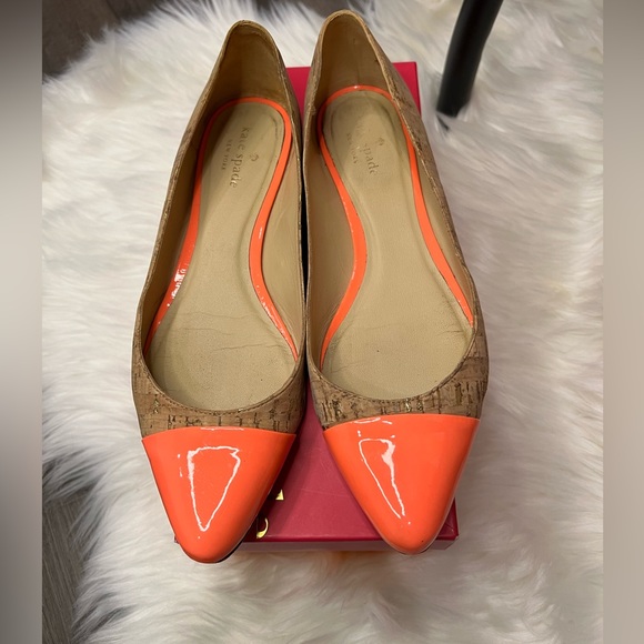 Kate Spade New York Elina Ballet Gold Cork & Orange Patent Leather Flats Size 8 - Picture 3 of 6